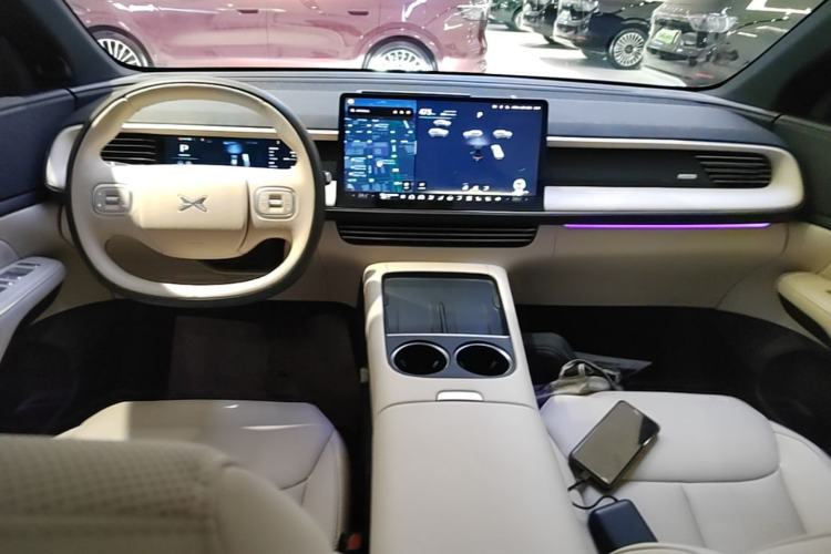 Used XPeng G6 2024 580 Long-Range Plus Center Console