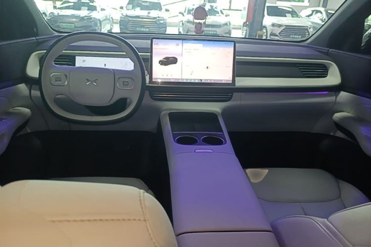 Used XPeng G6 2024 580 Long-Range Plus Center Console