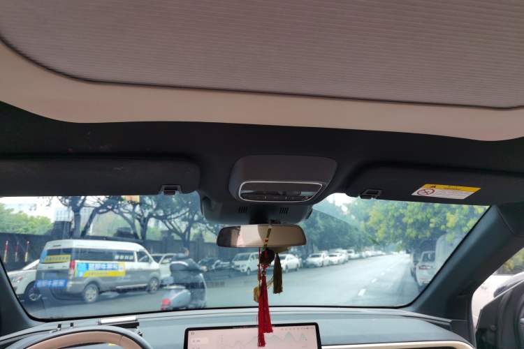 Used XPeng G6 2024 580 Long-Range Plus Headliner