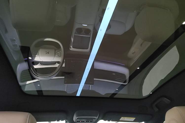Used XPeng G6 2024 580 Long-Range Plus Headliner