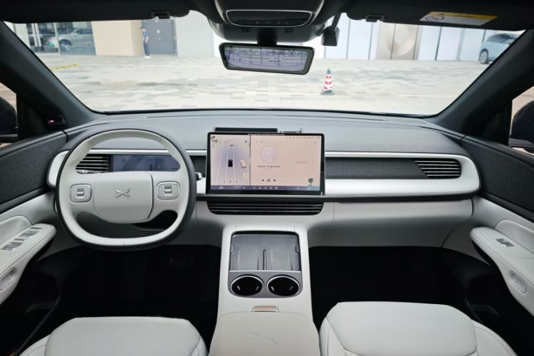 Used XPeng G6 2024 580 Long-Range Plus Interior 10