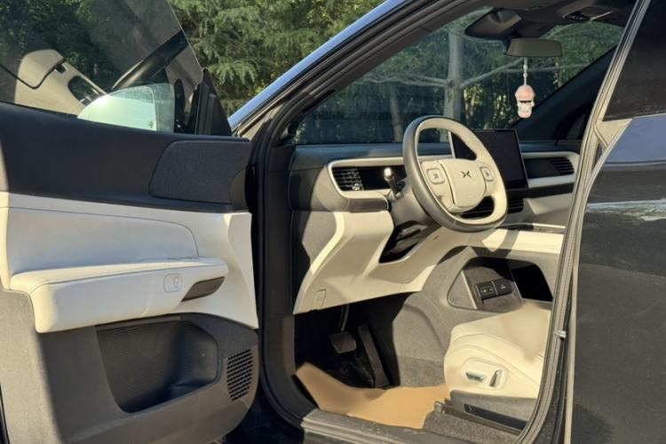Used XPeng G6 2024 580 Long-Range Plus Interior 3