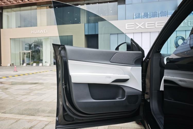 Used XPeng G6 2024 580 Long-Range Plus Interior 9