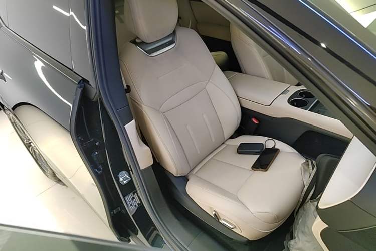 Used XPeng G6 2024 580 Long-Range Plus Right Front Seat