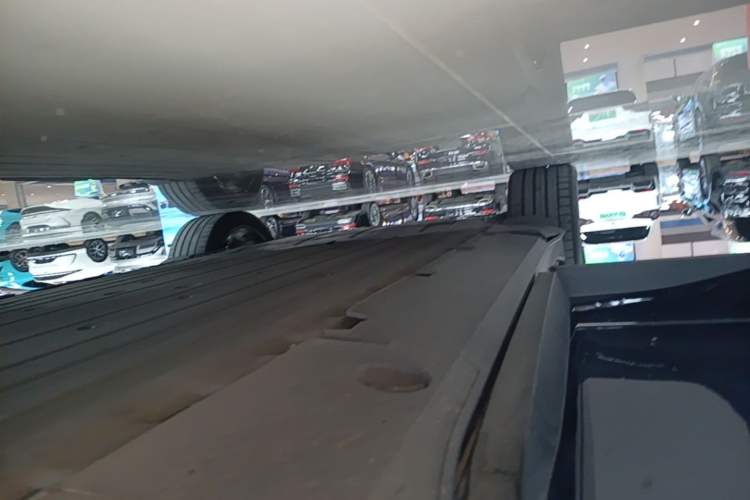 Used XPeng G6 2024 580 Long-Range Plus Right Side Sill