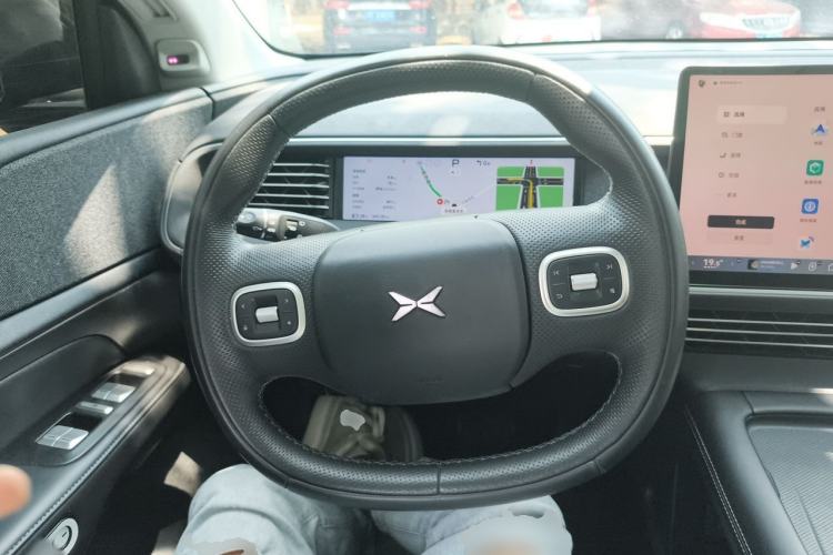Used XPeng G6 2024 580 Long-Range Plus Steering Wheel