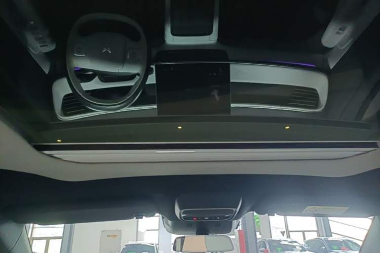 Used XPeng G6 2024 580 Long-Range Plus Headliner
