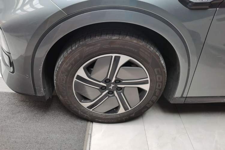 Used XPeng G6 2024 580 Long-Range Plus Left Front Wheel Hub