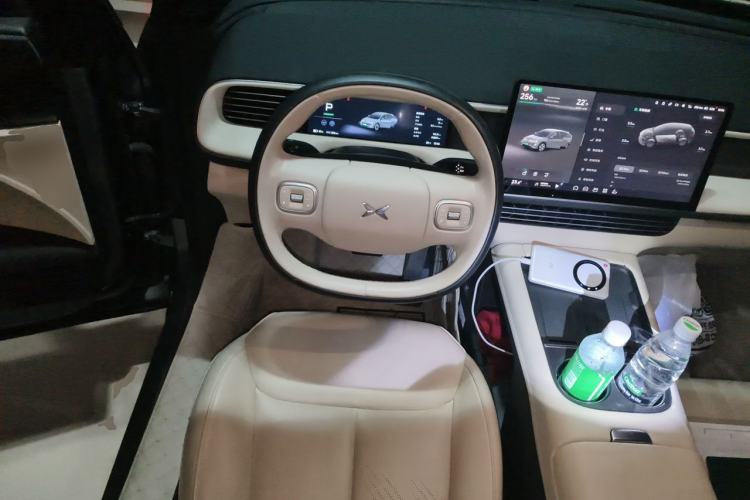 Used XPeng G6 2024 580 Long-Range Plus Steering Wheel