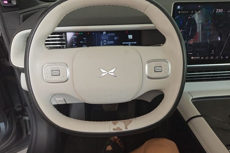 Used XPeng G6 2024 580 Long-Range Plus Steering Wheel
