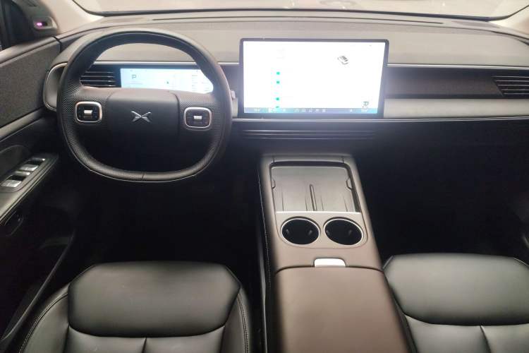 Used XPeng G6 2024 580 Long-Range Plus Center Console
