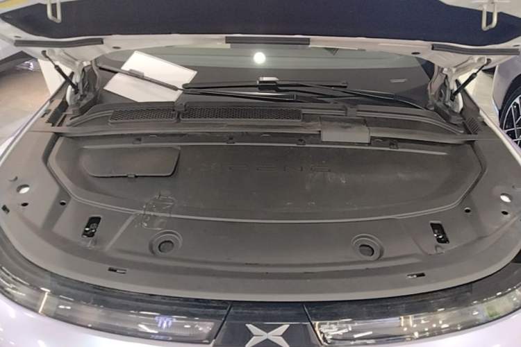 Used XPeng G6 2024 580 Long-Range Plus Engine Bay