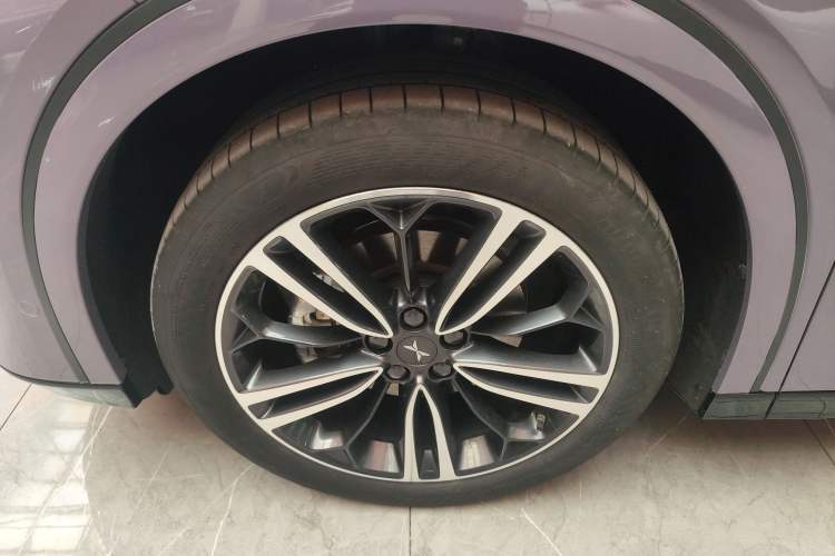 Used XPeng G6 2024 580 Long-Range Plus Exterior 4