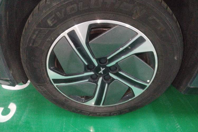 Used XPeng G6 2024 580 Long-Range Plus Exterior 4