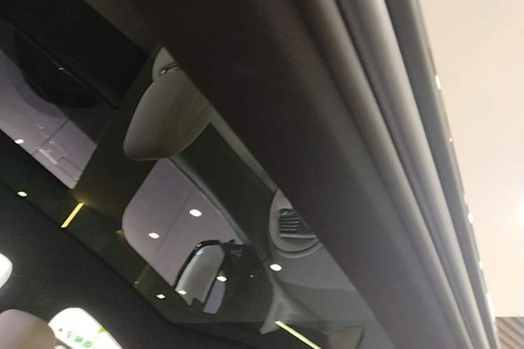 Used XPeng G6 2024 580 Long-Range Plus Headliner