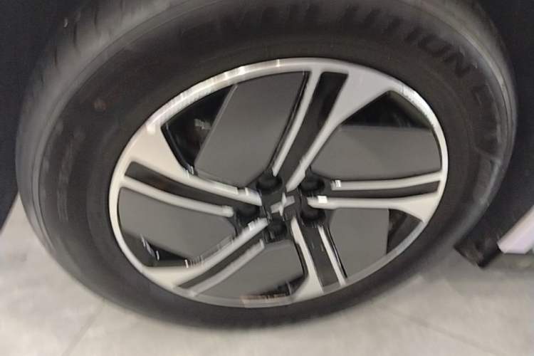 Used XPeng G6 2024 580 Long-Range Plus Left Front Wheel Hub