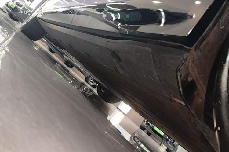 Used XPeng G6 2024 580 Long-Range Plus Left Side Sill
