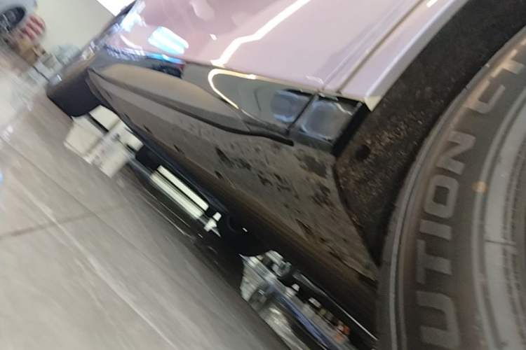 Used XPeng G6 2024 580 Long-Range Plus Right Side Sill