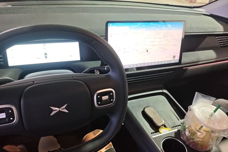 Used XPeng G6 2024 580 Long-Range Plus Center Console