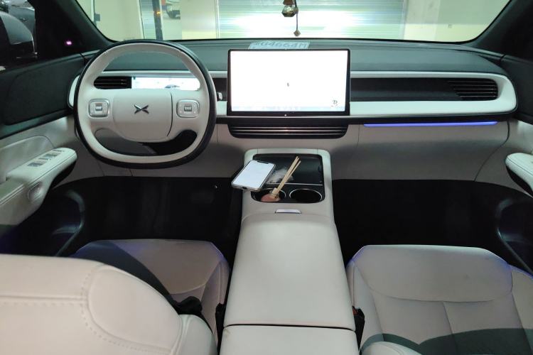 Used XPeng G6 2024 580 Long-Range Plus Center Console