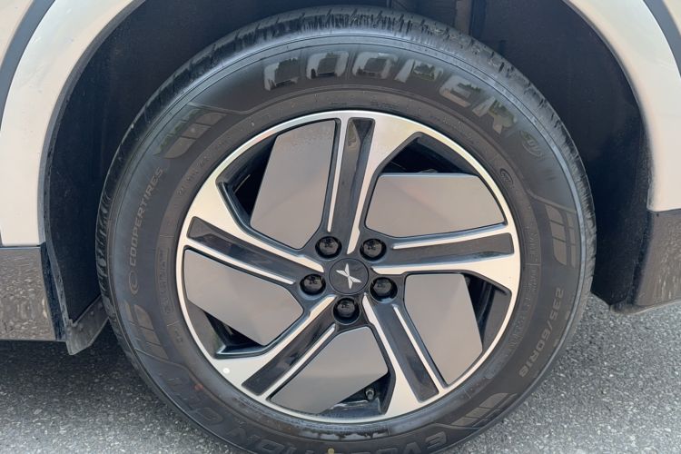 Used XPeng G6 2024 580 Long-Range Plus Exterior 2