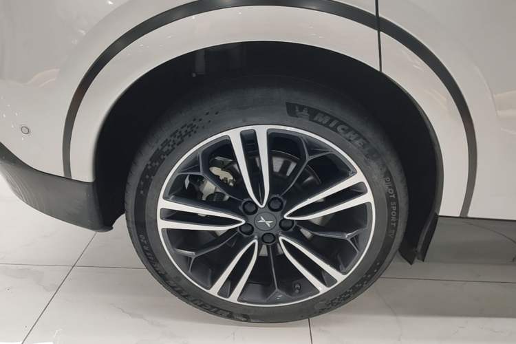 Used XPeng G6 2024 580 Long-Range Plus Exterior 5