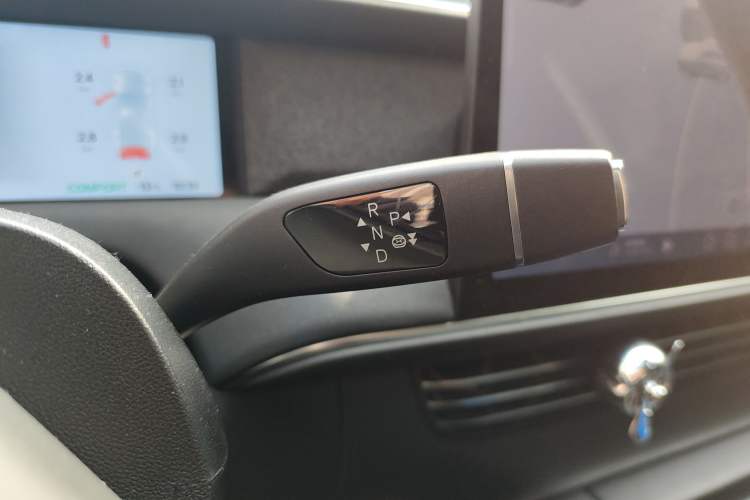 Used XPeng G6 2024 580 Long-Range Plus Gear Lever