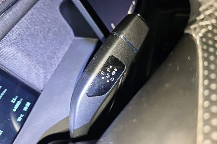 Used XPeng G6 2024 580 Long-Range Plus Gear Lever