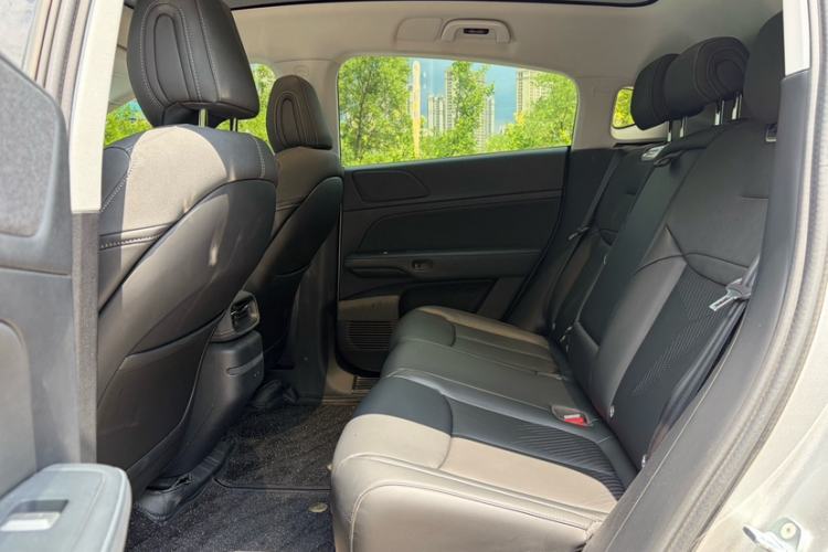 Used XPeng G6 2024 580 Long-Range Plus Interior 4