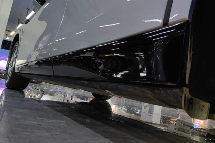 Used XPeng G6 2024 580 Long-Range Plus Left Side Sill