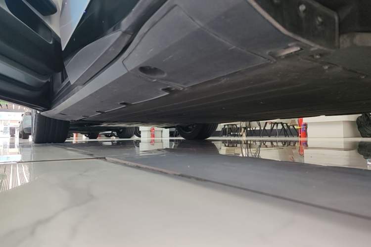 Used XPeng G6 2024 580 Long-Range Plus Left Side Sill