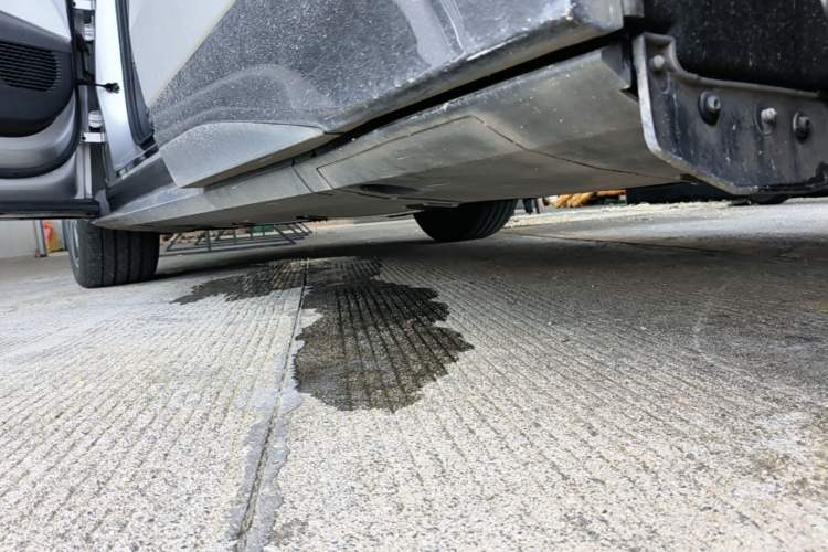 Used XPeng G6 2024 580 Long-Range Plus Left Side Sill
