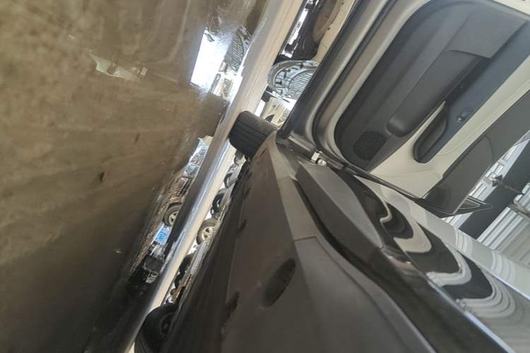Used XPeng G6 2024 580 Long-Range Plus Left Side Sill