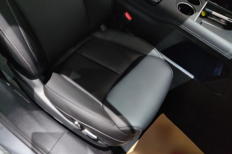 Used XPeng G6 2024 580 Long-Range Plus Right Front Seat