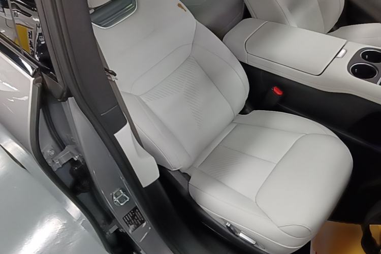 Used XPeng G6 2024 580 Long-Range Plus Right Front Seat