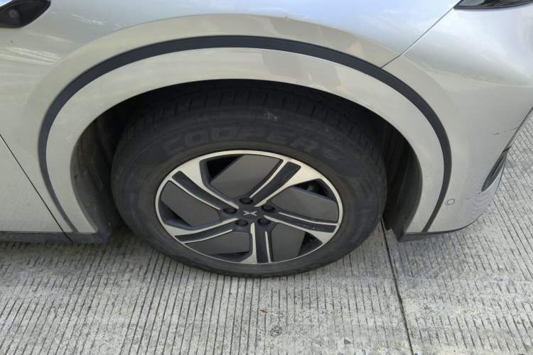 Used XPeng G6 2024 580 Long-Range Plus Right Front Wheel Hub