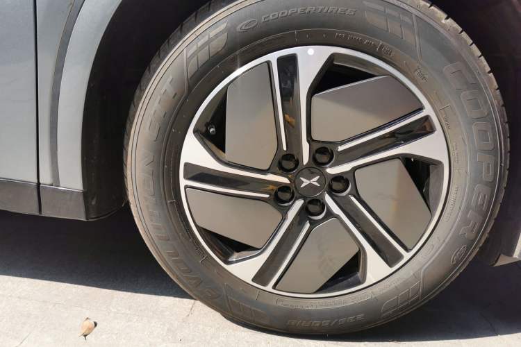 Used XPeng G6 2024 580 Long-Range Plus Right Front Wheel Hub