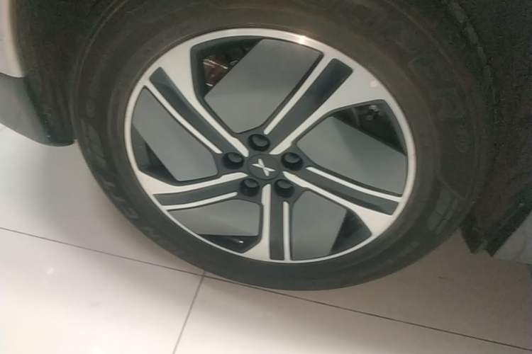 Used XPeng G6 2024 580 Long-Range Plus Right Rear Wheel Hub