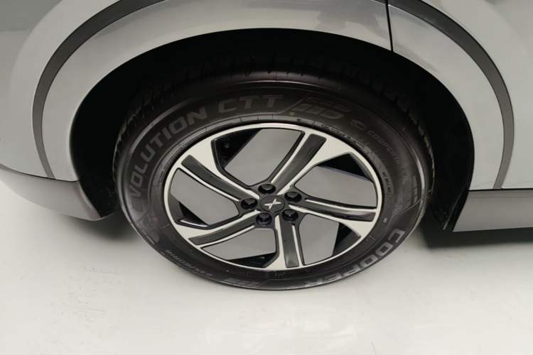 Used XPeng G6 2024 580 Long-Range Plus Right Rear Wheel Hub