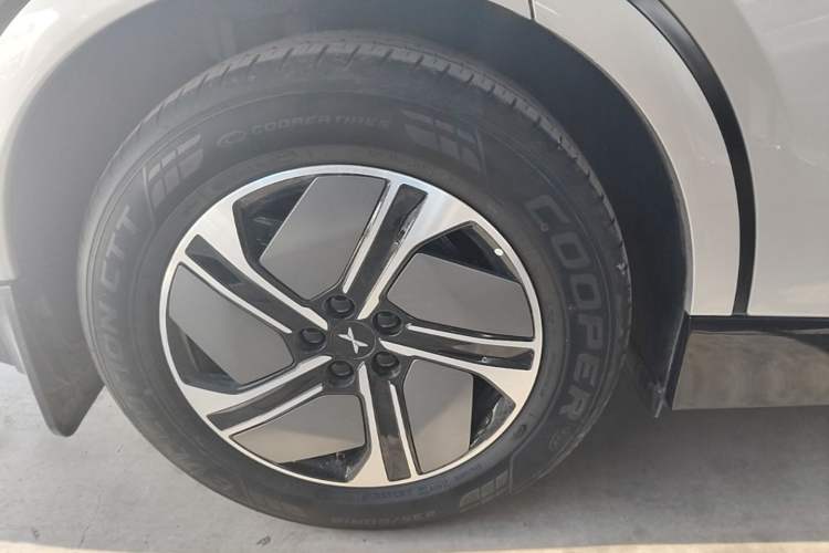 Used XPeng G6 2024 580 Long-Range Plus Right Rear Wheel Hub