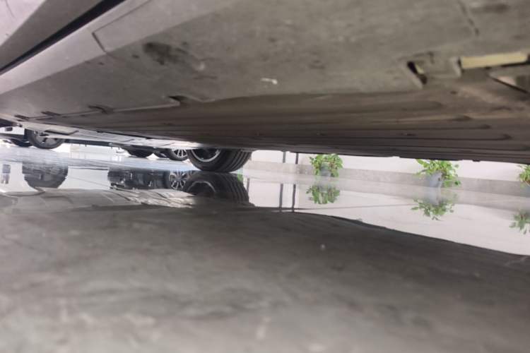 Used XPeng G6 2024 580 Long-Range Plus Right Side Sill
