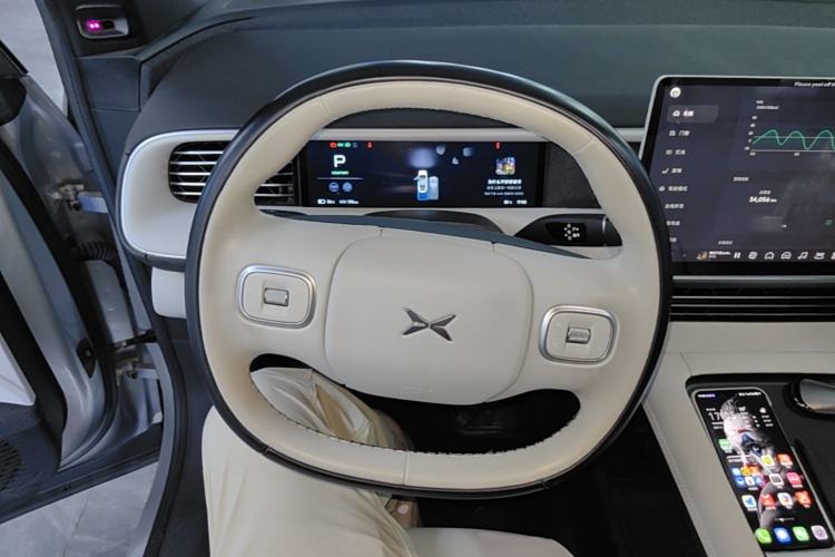 Used XPeng G6 2024 580 Long-Range Plus Steering Wheel