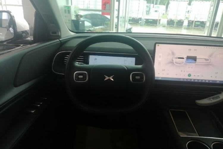 Used XPeng G6 2024 580 Long-Range Plus Steering Wheel