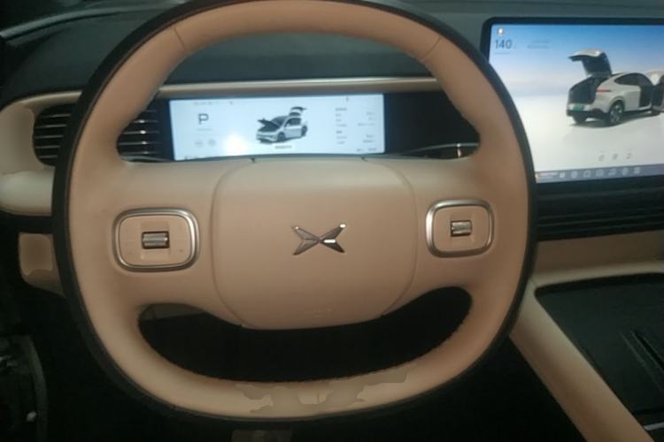 Used XPeng G6 2024 580 Long-Range Plus Steering Wheel