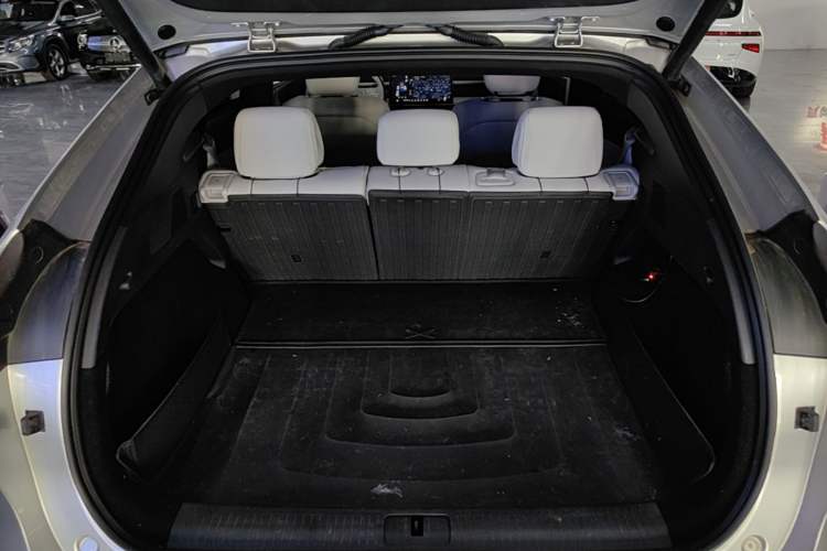 Used XPeng G6 2024 580 Long-Range Plus Trunk