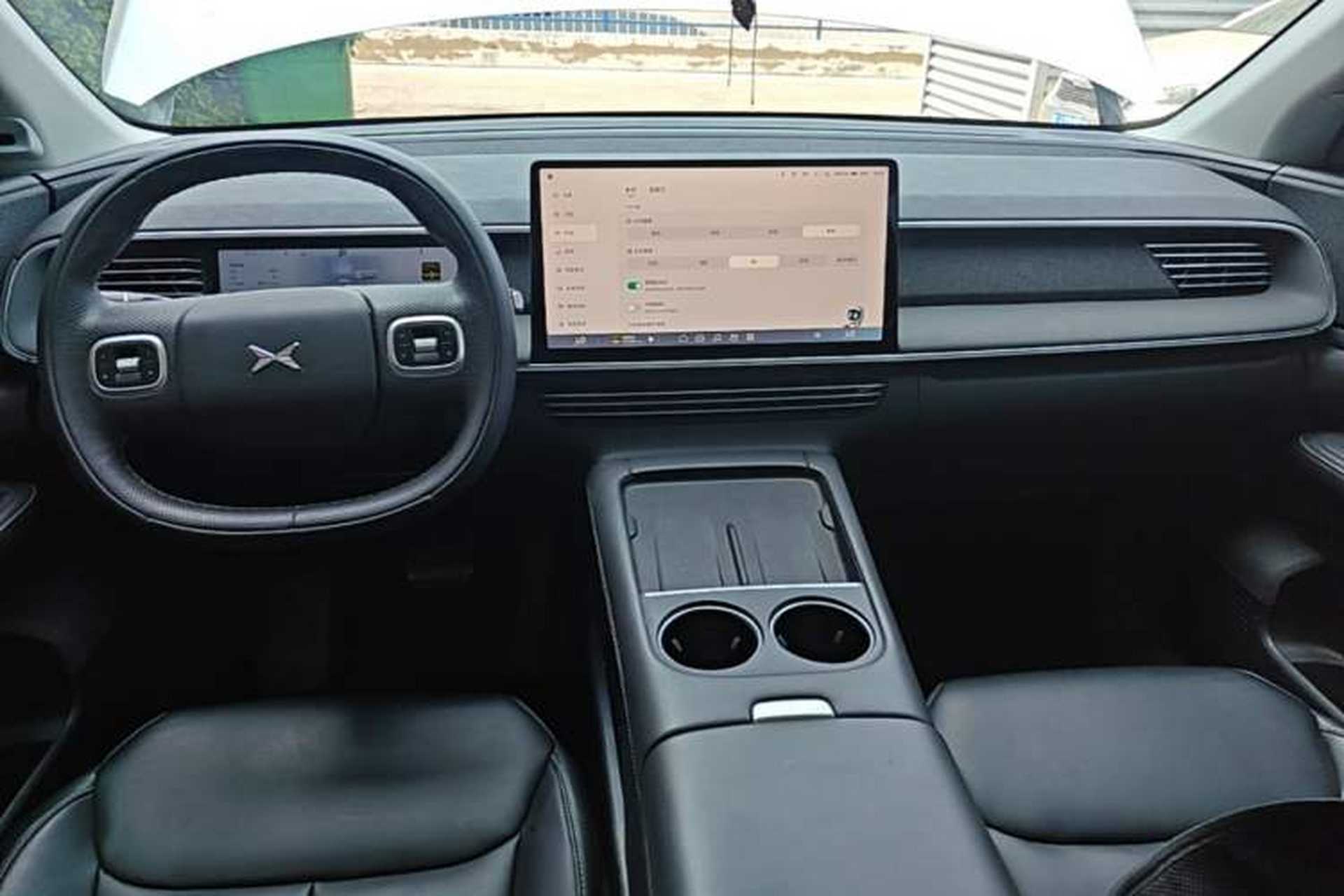 Used XPeng G6 2024 580 Long-Range Plus Center Console