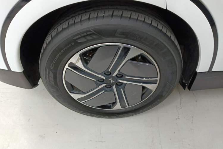 Used XPeng G6 2024 580 Long-Range Plus Exterior 5