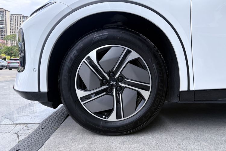 Used XPeng G6 2024 580 Long-Range Plus Exterior 6