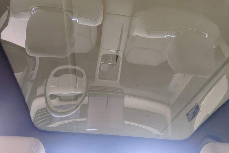 Used XPeng G6 2024 580 Long-Range Plus Headliner