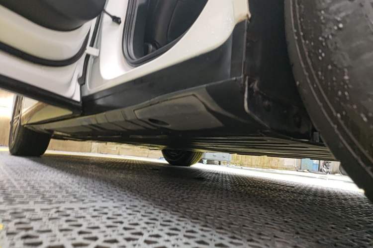 Used XPeng G6 2024 580 Long-Range Plus Left Side Sill